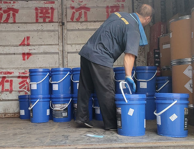 袁州40桶水泥固化剂出货，这就是实力！